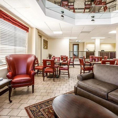 Red Roof Inn Fayetteville I-95 Экстерьер фото